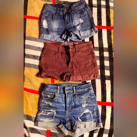 🔥Denim jean shorts bundle size 0/25 by American Eagle and BDG. - Picture 1 of 4